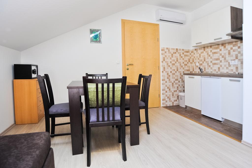 Roko Apartman *